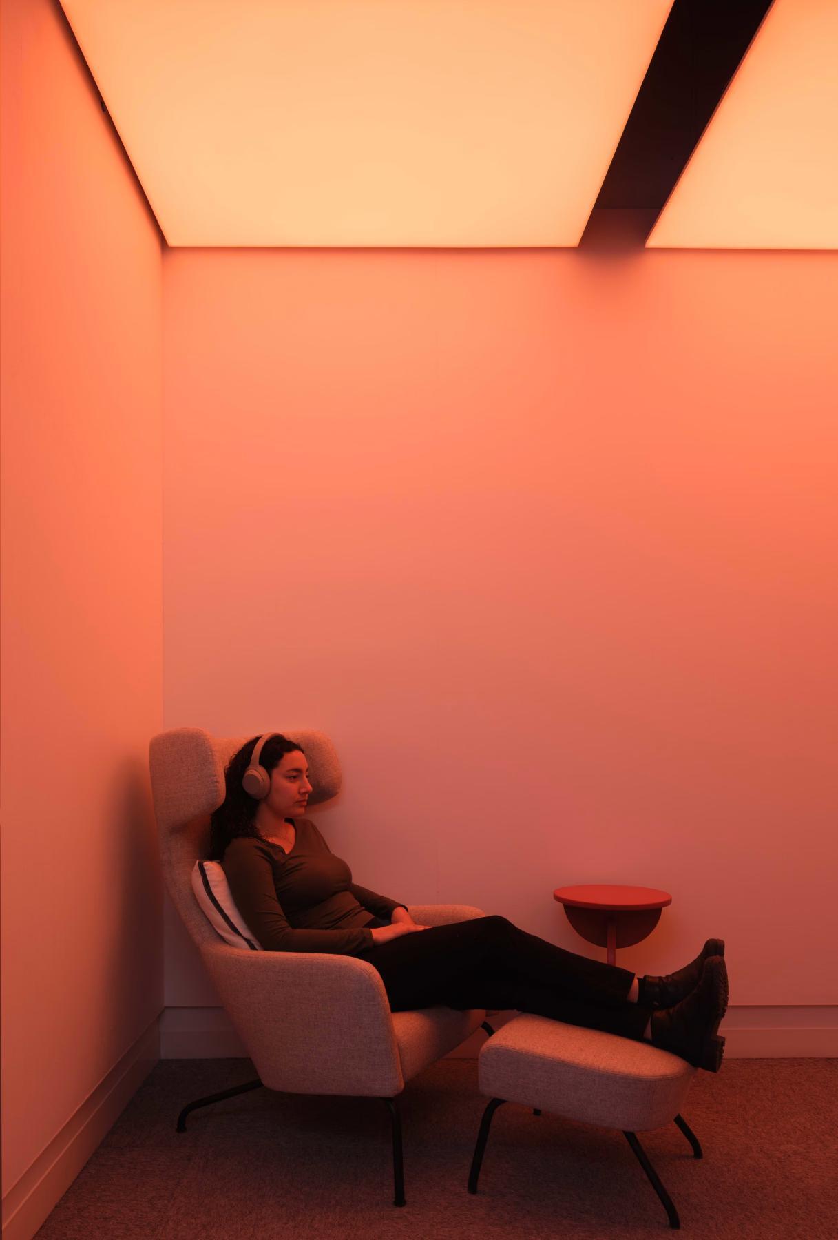 The Eight smart windows