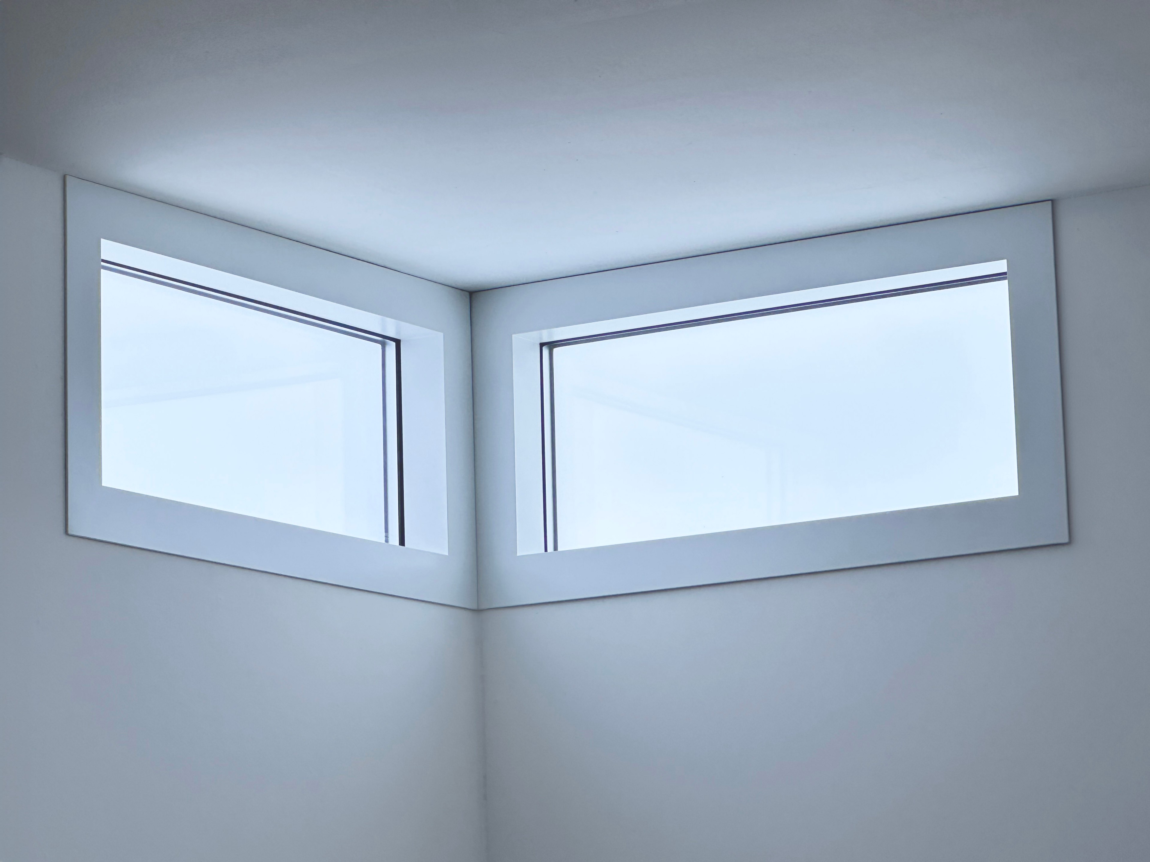 Innerscene Circadian Sky installed in a corner